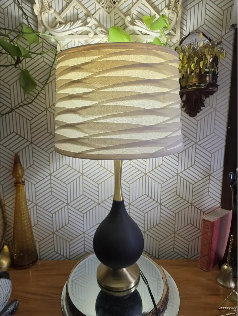 Vintage Midcentury Black And Gold Metallic Teardrop Table Lamp